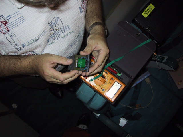 cigarette-lighter-electrical-repairs-on-the-fly1.jpg