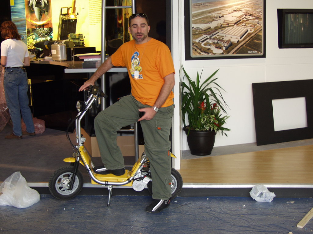 The-Paris-airshow-scooter.jpg
