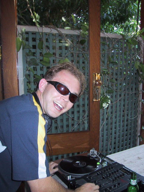 Mika@BBQ.jpg