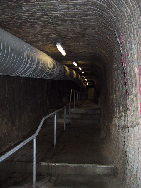 Under_Opera_House.jpg